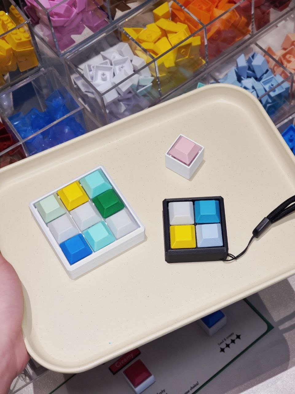 Keyboard Clicker Keychain – 1 Key (Single Colour) - Spoink SG